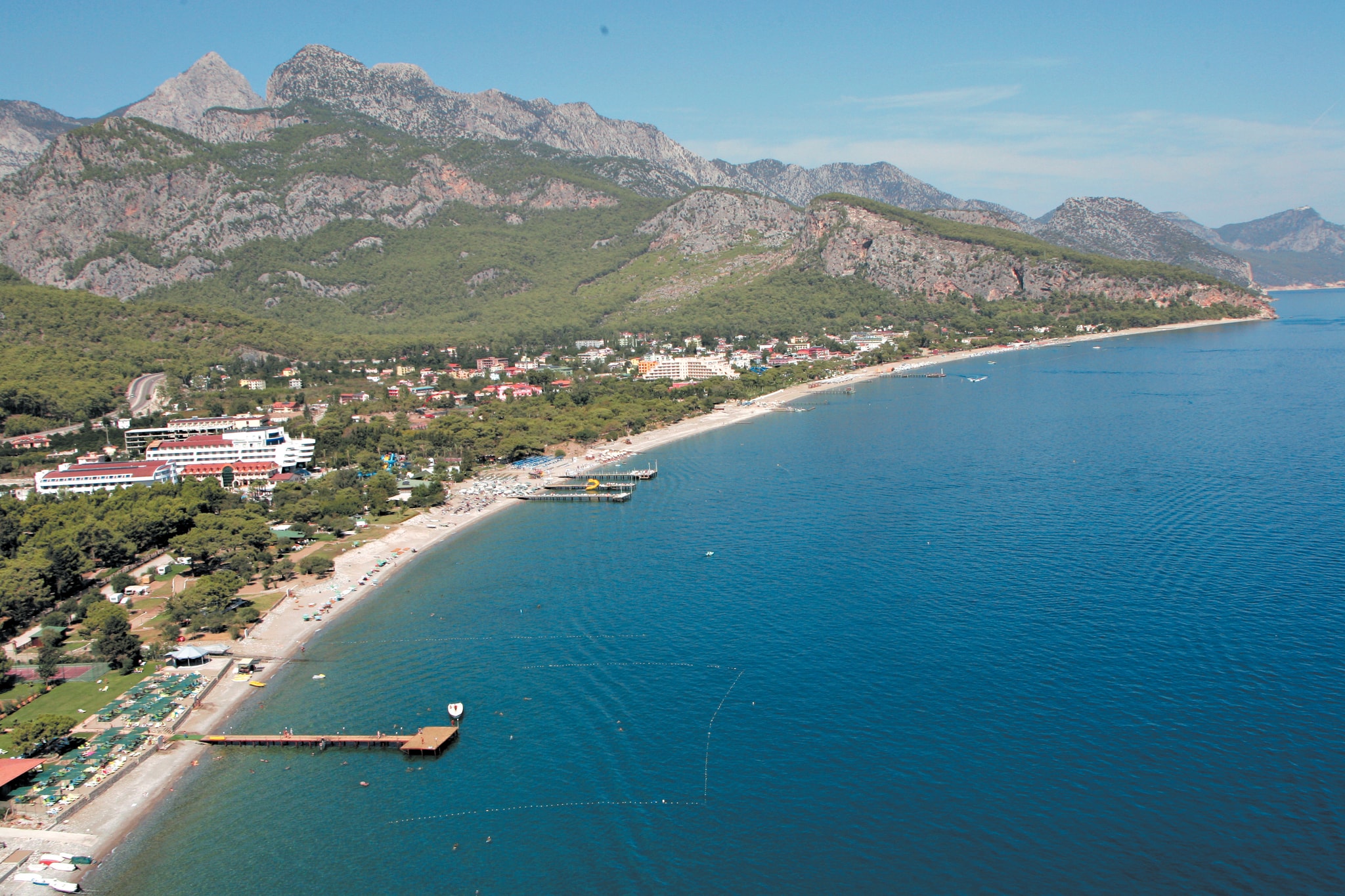 Kemer Royal Beach Hotel: Doğanın Kucağında Bir Tatil Deneyimi